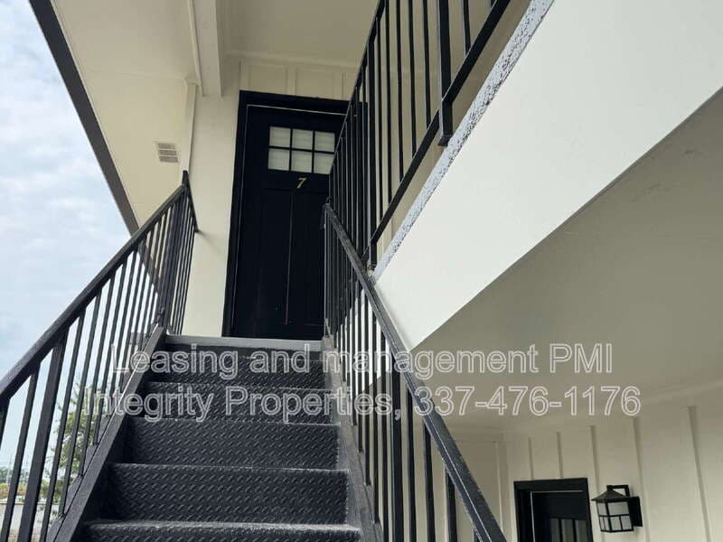 Lafayette Condo: 105 Meaux Blvd Apt 7