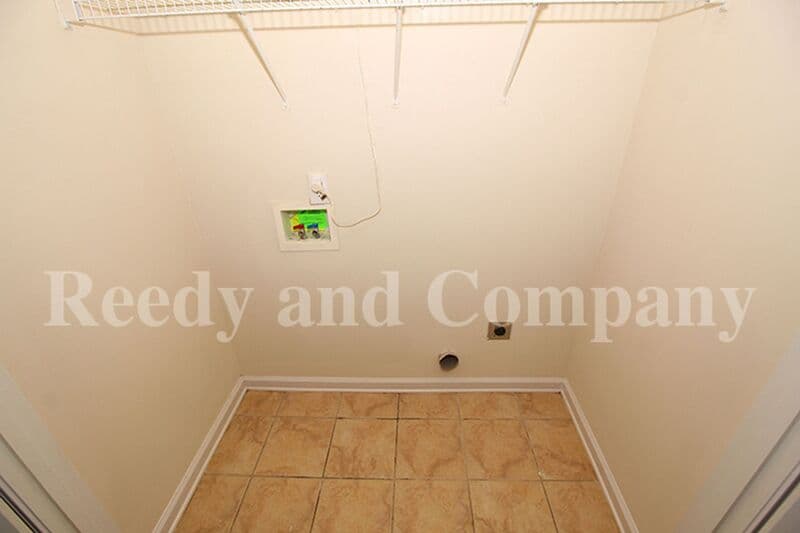 Cordova House: 1331 Appling Rd