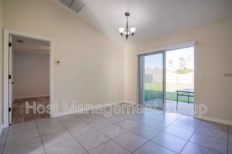 Ocala House: 2875 SW 162nd Street Road
