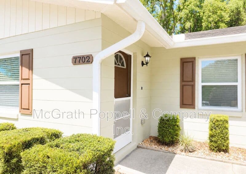Lakeland Condo: 7702 Chase Rd