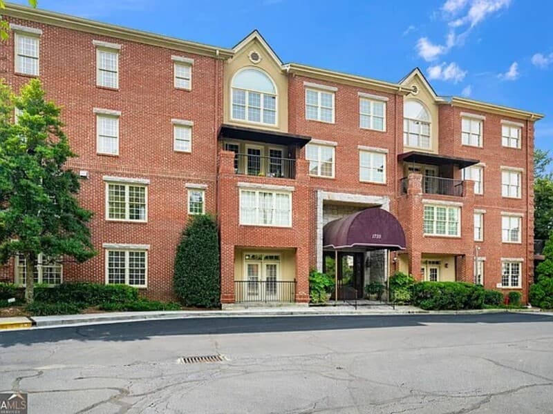 Atlanta Condo: 1735 Peachtree Street NE #428