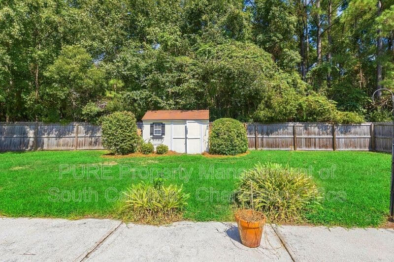 Charleston House: 1322 Palm Cove Drive