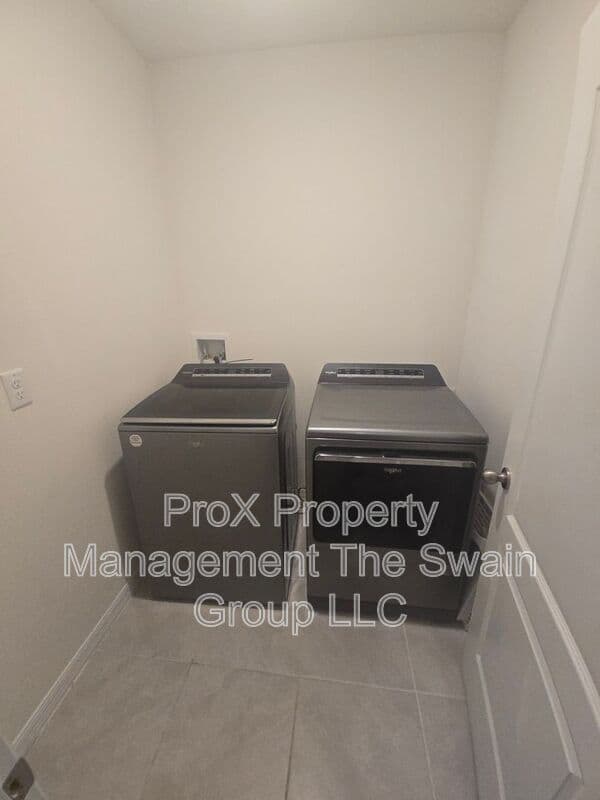 Lake Alfred House: 859 Griffon Ave