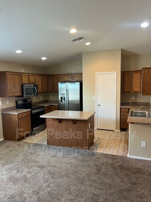 Maricopa House: 45553 W. Sky Lane (HD)