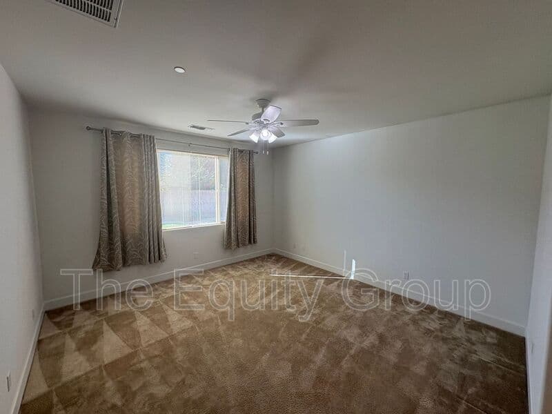 Visalia House: 3215 S Meadowbrook St