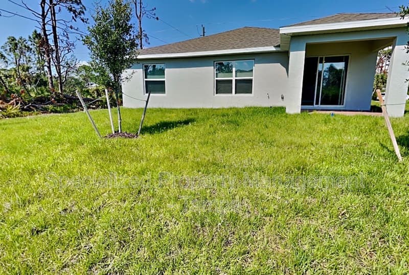 Port Charlotte House: 4731 Gillot Blvd
