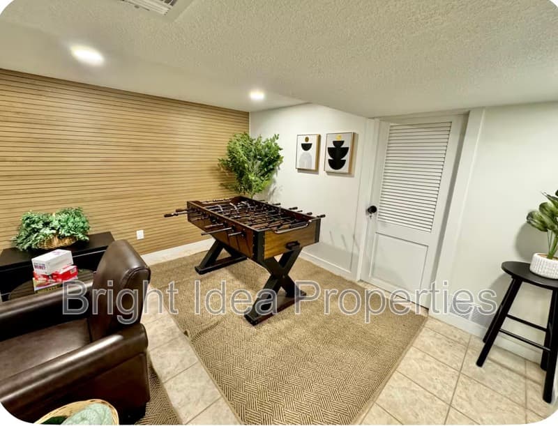 Saint Paul House: 896 Hadley Lane North