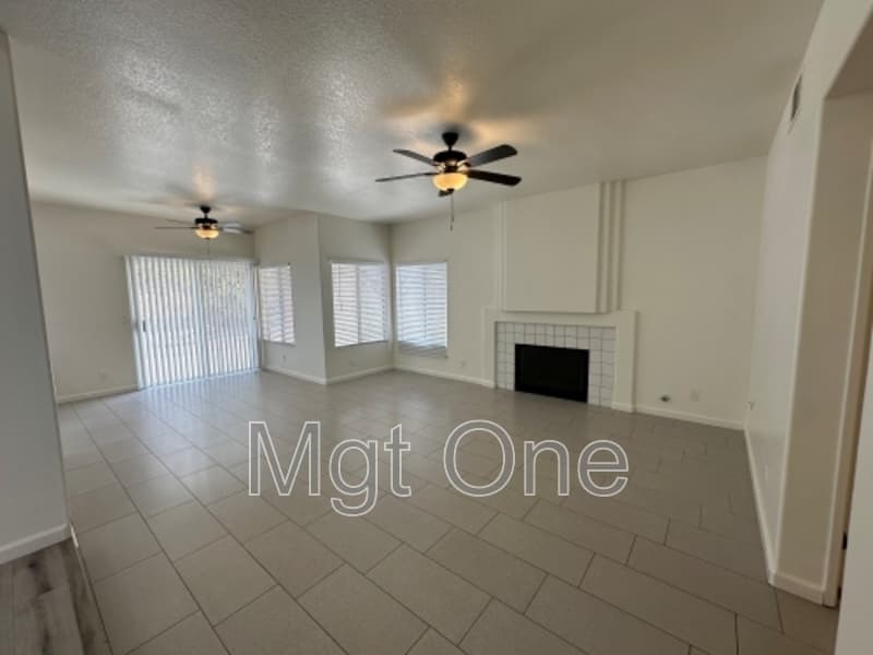 Lake Elsinore House: 2 Bella Caserta