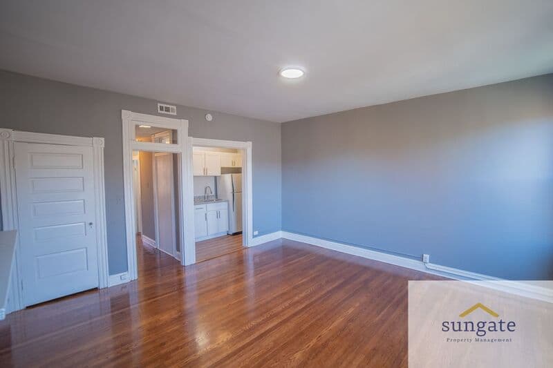 Baltimore Condo: 2635 N Charles St
