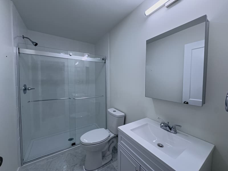 Philadelphia Condo: 2013 Green St - 2FL