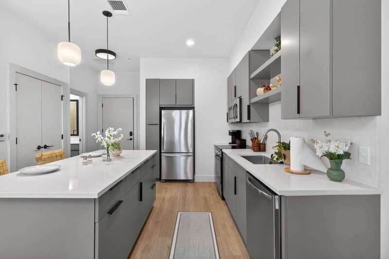 Savannah Condo: 2613 Montgomery Street