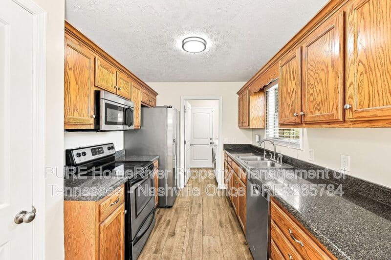 Manchester House: 642 Indian Springs Circle