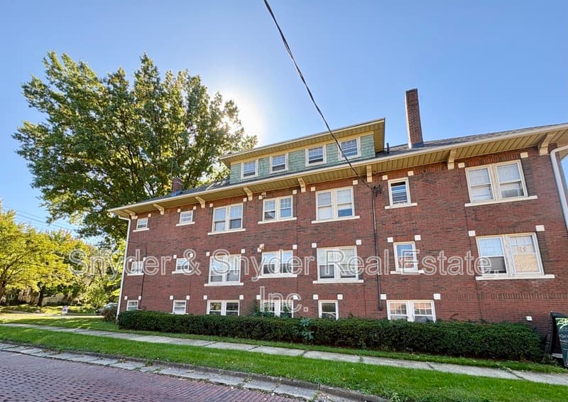Akron Condo: 96 North Portage Path - 4
