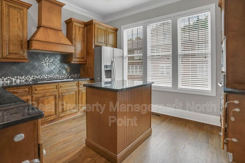 Decatur House: 3026 Eltham Pl