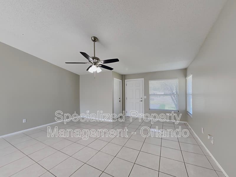 Orlando House: 11309 Darlington Dr