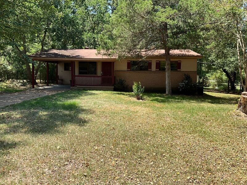 Pearl House: 313 South Fox Hall Road