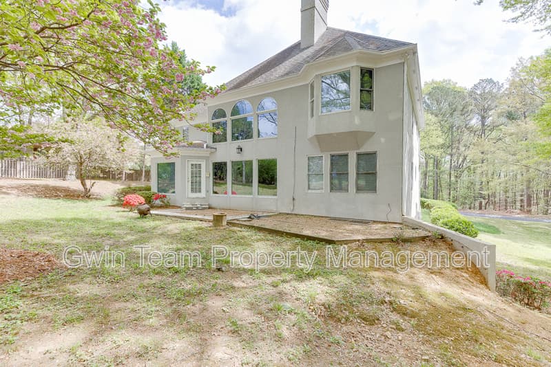 Duluth House: 9345 Riverclub Pkwy