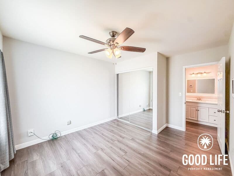 San Diego Condo: 13884 Via Rimini