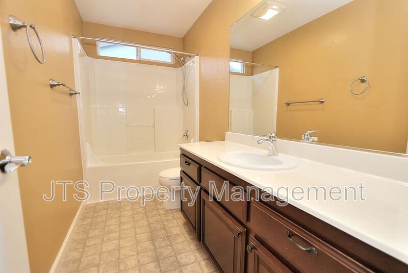 West Sacramento House: 4046 Martis Street