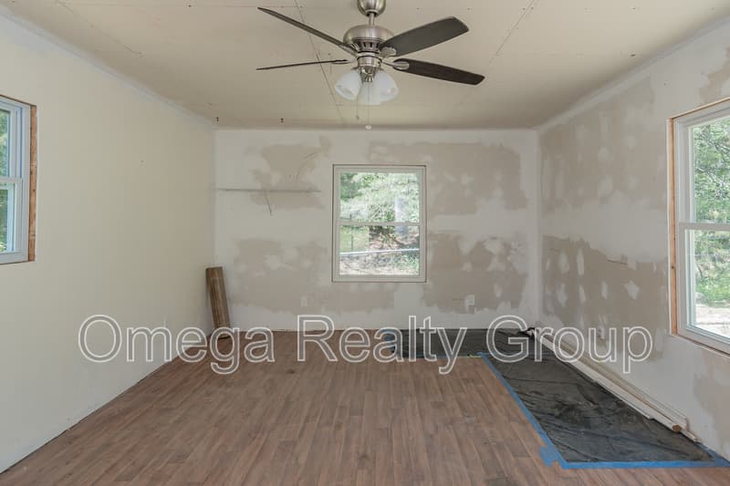 Pinson House: 6450 Kimberly Loop
