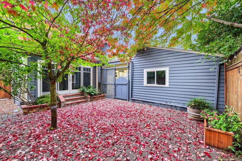 Portland House: 3835 SE Ankeny Street
