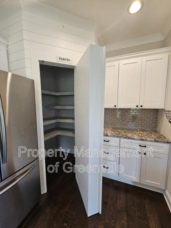 Taylors House: 625 Old Rutherford Rd