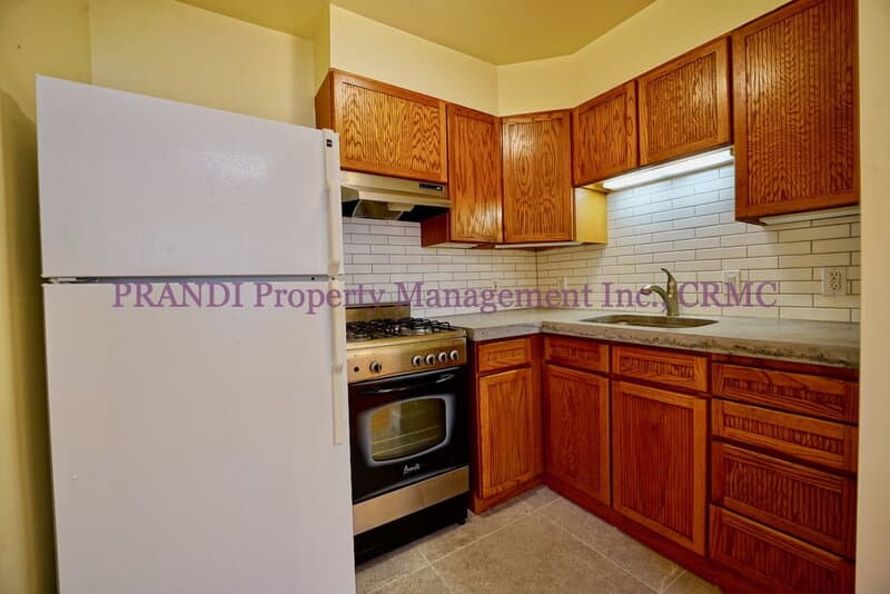 Novato Condo: 839 Reichert Ave