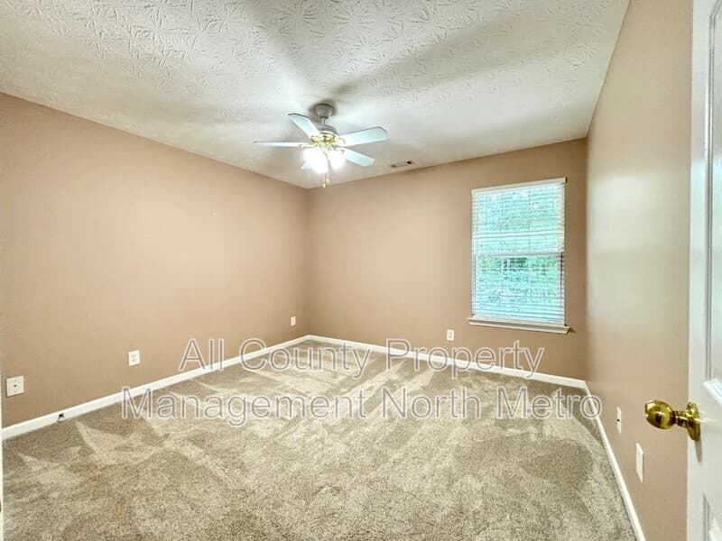Gainesville House: 4710 Middleboro Lane