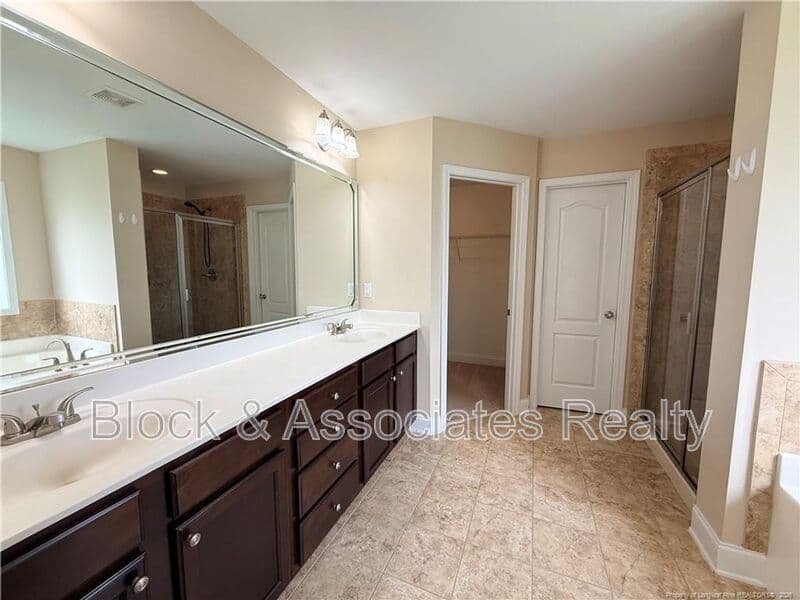 Fayetteville House: 1705 Bluffside Drive