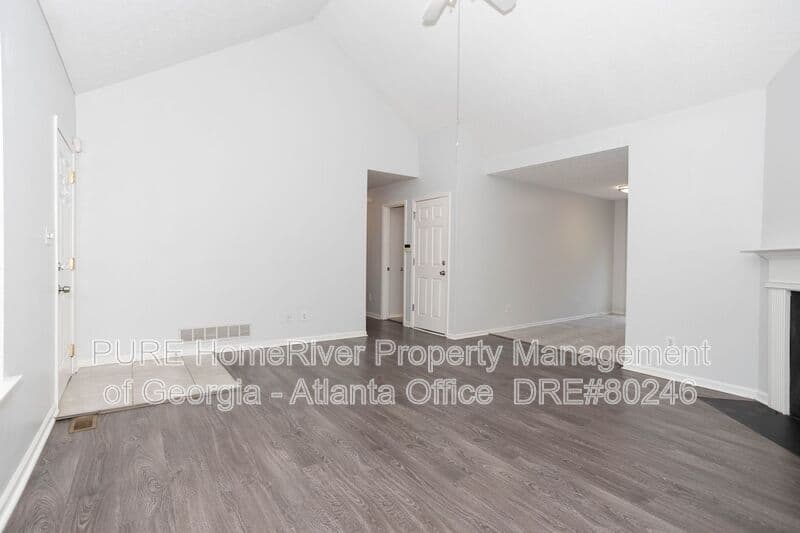 Smyrna House: 2739 Sanibel Ln SE