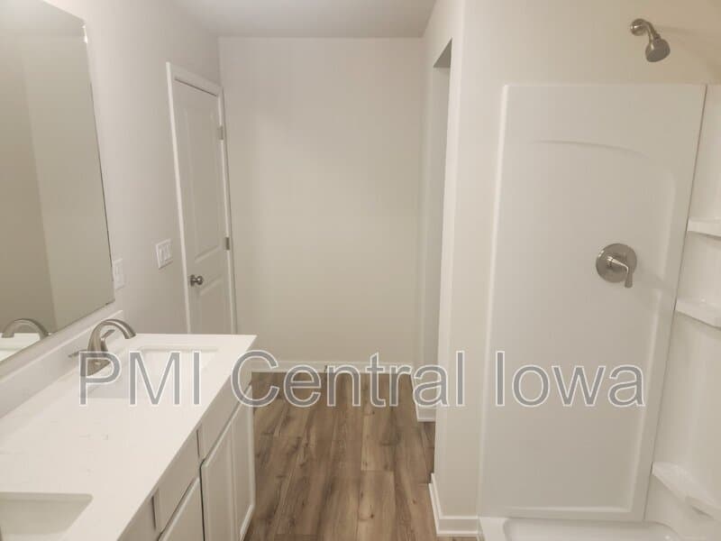 Norwalk House: 2940 Lund Street