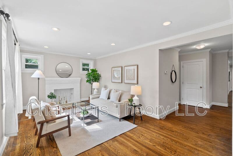 Falls Church House: 3318 Holloman Rd.