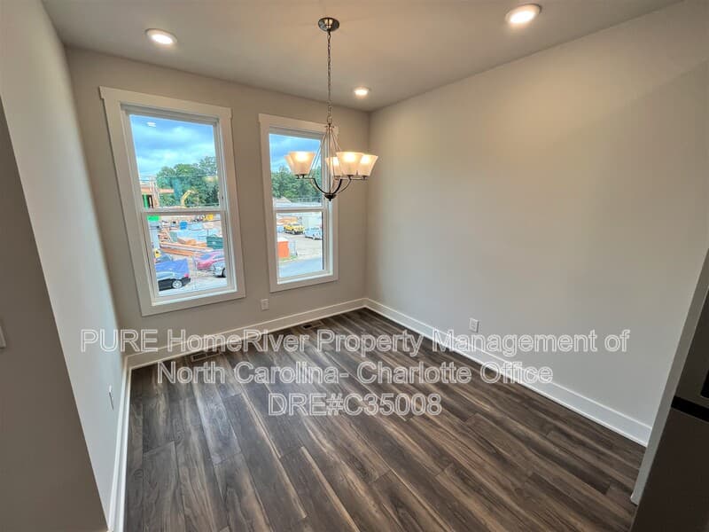 Charlotte House: 611 W Tremont Ave