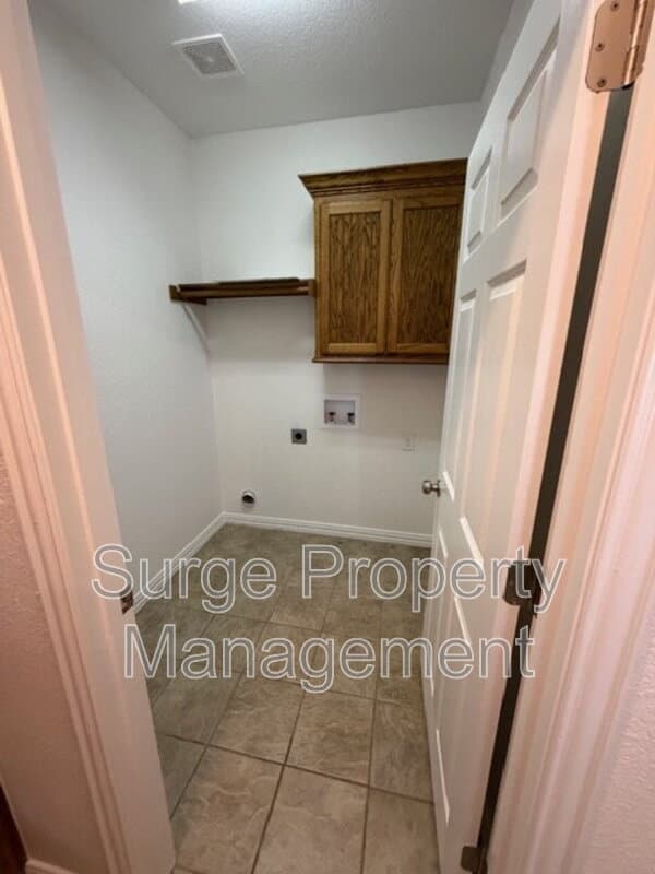 Saginaw House: 500 Leatherman Drive