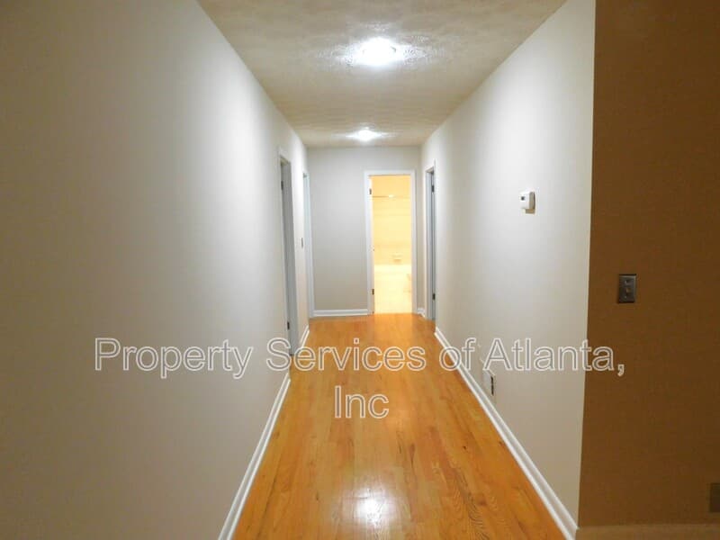 Marietta House: 626 Indian Hills Pkwy