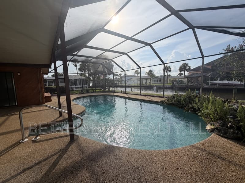 Flagler Beach House: 337 North 10th Street
