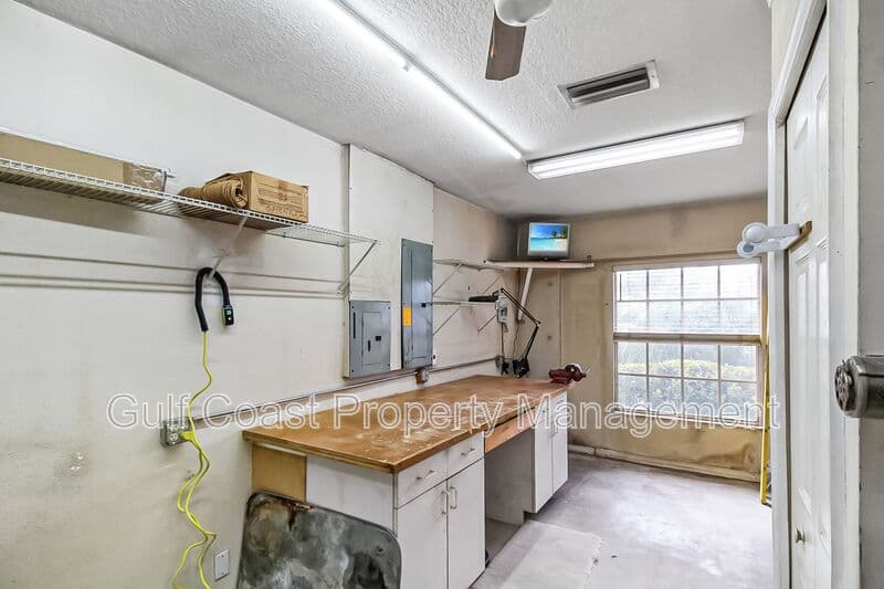 Nokomis House: 2107 Calusa Lakes Blvd