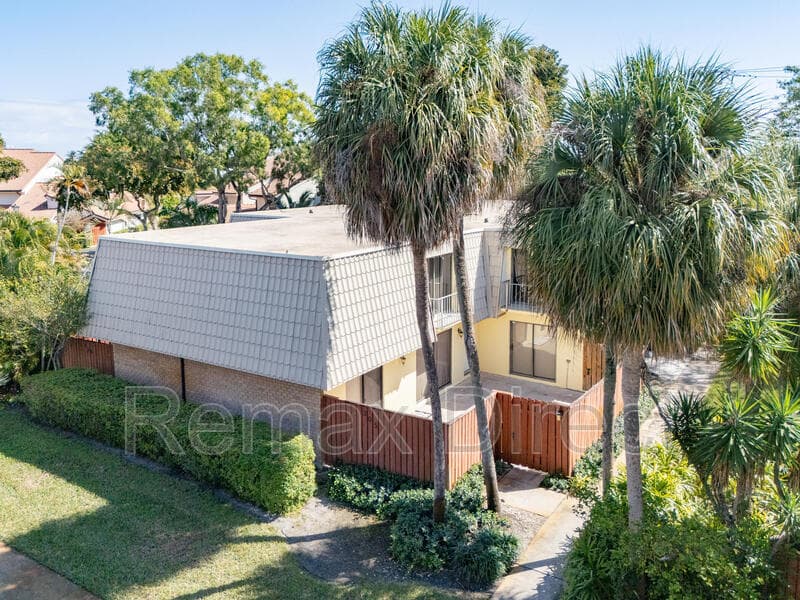 west palm beach Townhome: 1700 Embassy Drive