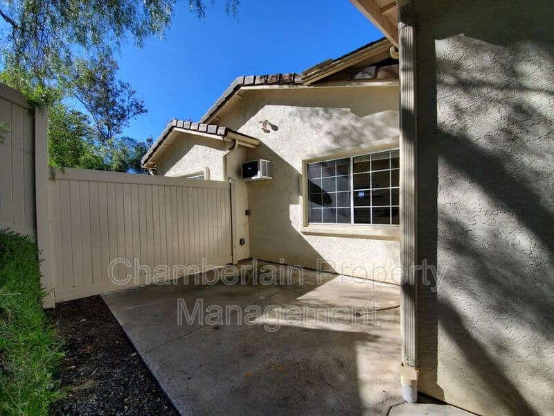 Oceanside Condo: 4927 Seascape Dr