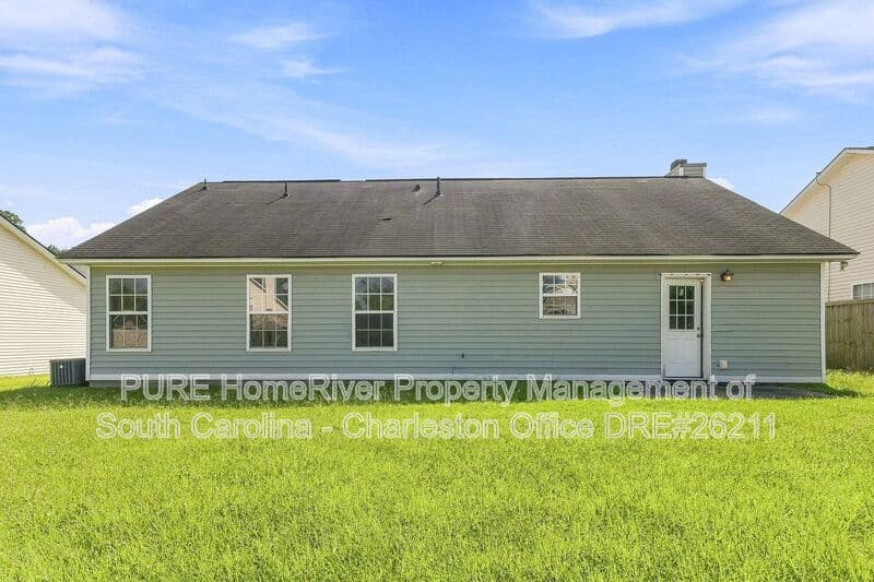 Ladson House: 229 Equinox Cir