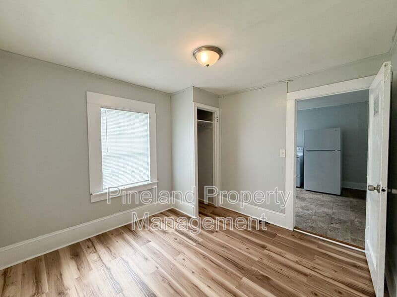 Fayetteville House: 405 Andy Street