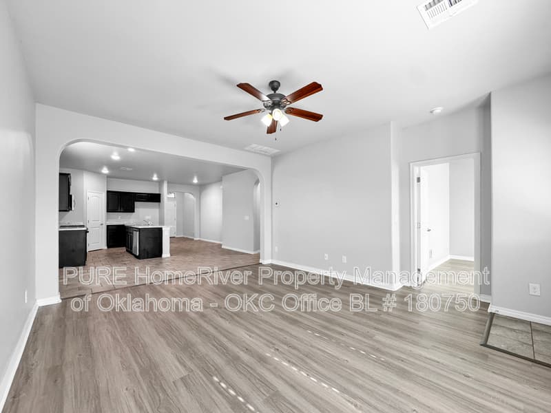 Piedmont House: 13737 The Brook Blvd