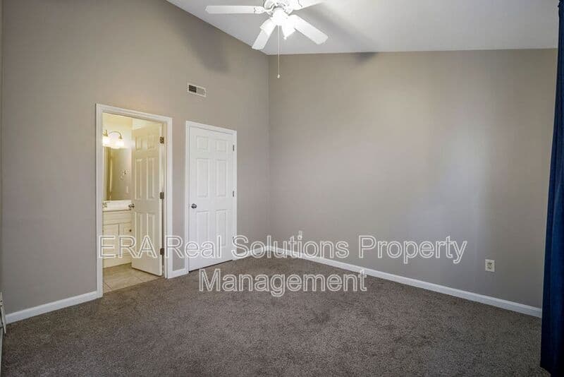 CIncinnati Condo: 2132 Gilbert Ave.