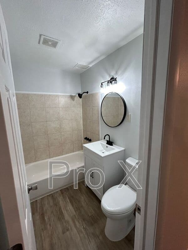 Fayetteville Condo: 210 S Hill Ave