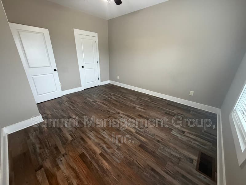 Jackson Condo: 860 S Harkness Street, Unit D