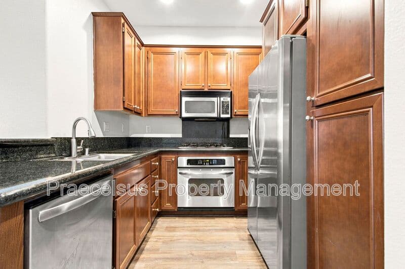Chula Vista Townhome: 2175 Condor Drive