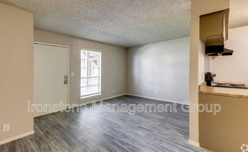 Tulsa House: 5307 E 47th Pl