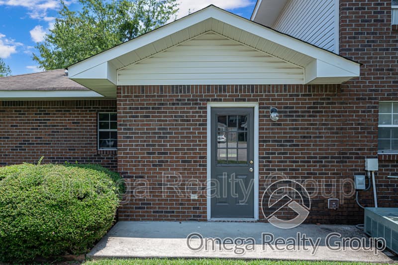 Columbiana Condo: 100 Egg And Butter Rd