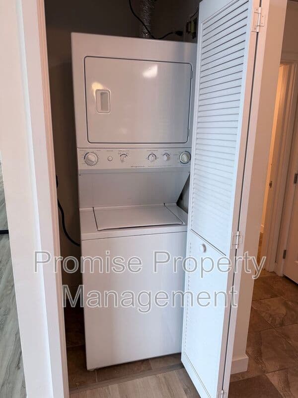 San Diego Condo: 1080 Park Blvd.