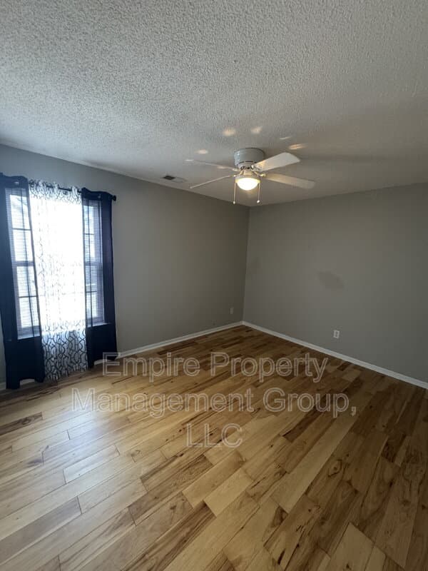 Blythewood House: 66 Sand Oak Court